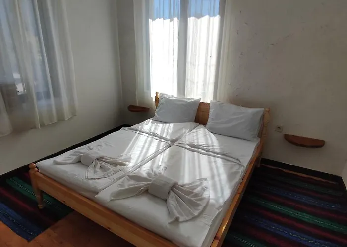 Къща за гости кулинарна софрица Хвойна